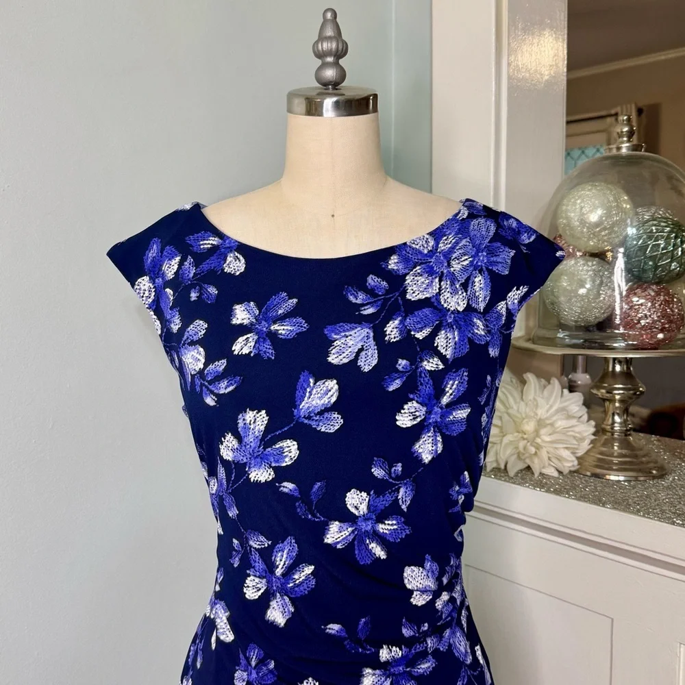 Connected Apparel Blue Floral Ruched Sheath Dress Size 8p - Picture 3 of 11
